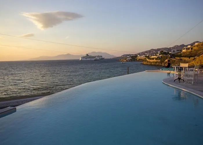 Mykonos Hotel 3*