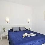 ميكونوس بيتش فندق Mykonos Town