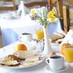 ميكونوس بيتش 3*